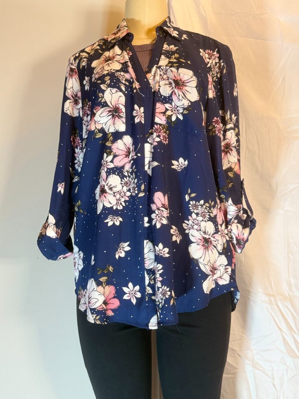 IZ Byer Navy Floral 1/2 sleeve Blouse Women's L